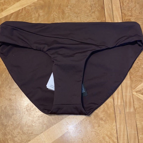 Volcom Simply Seamless Modest Bikini Bottom NWT - Picture 4 of 5